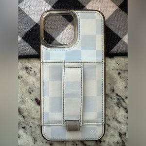 Blue check wallicase by @fullmhouse